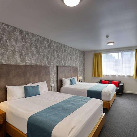 Ramada By Wyndham, Hamilton City Center Eksteriør bilde