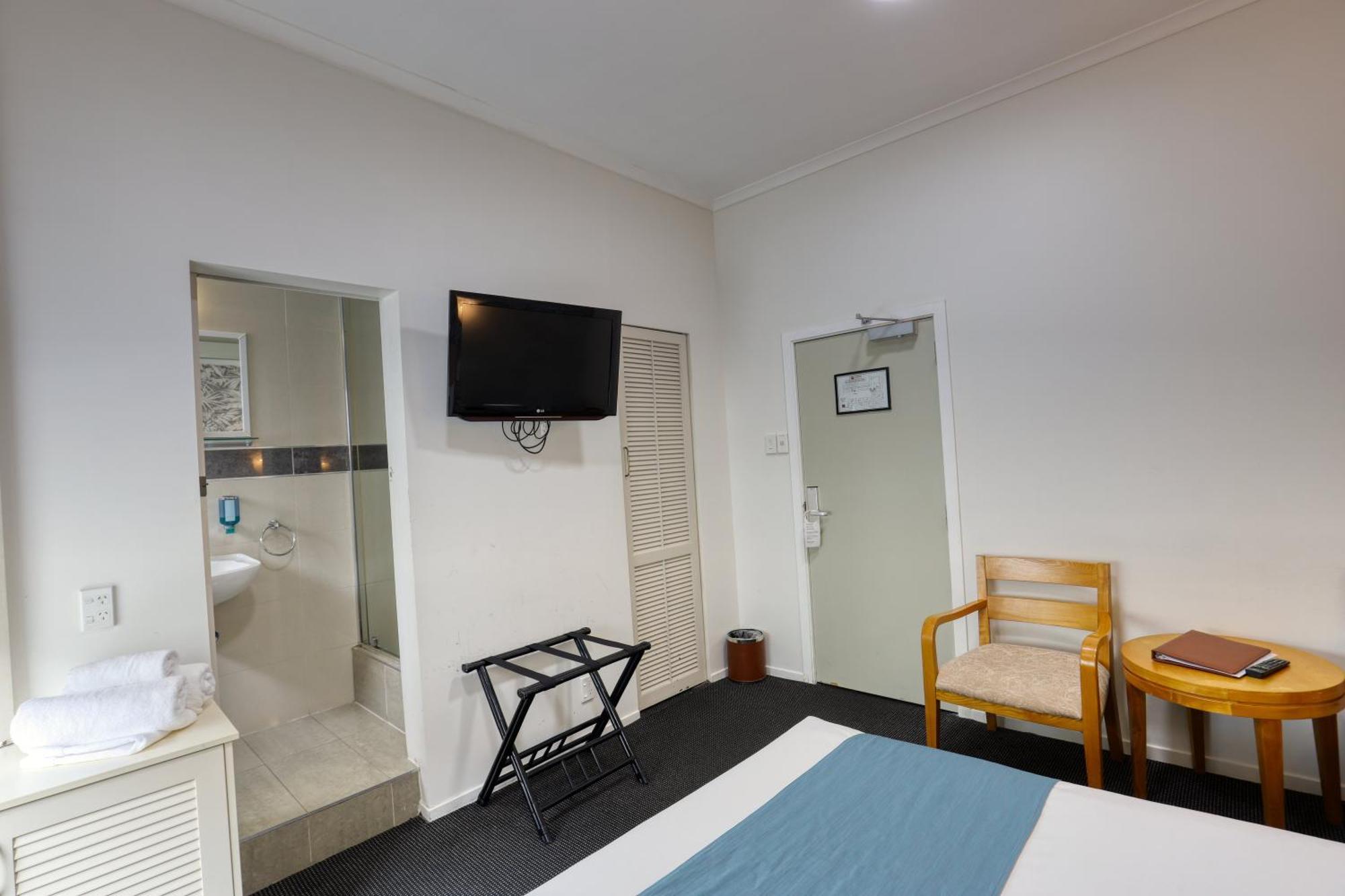 Ramada By Wyndham, Hamilton City Center Eksteriør bilde