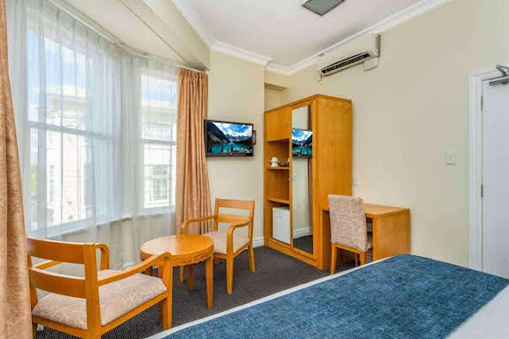 Ramada By Wyndham, Hamilton City Center Eksteriør bilde