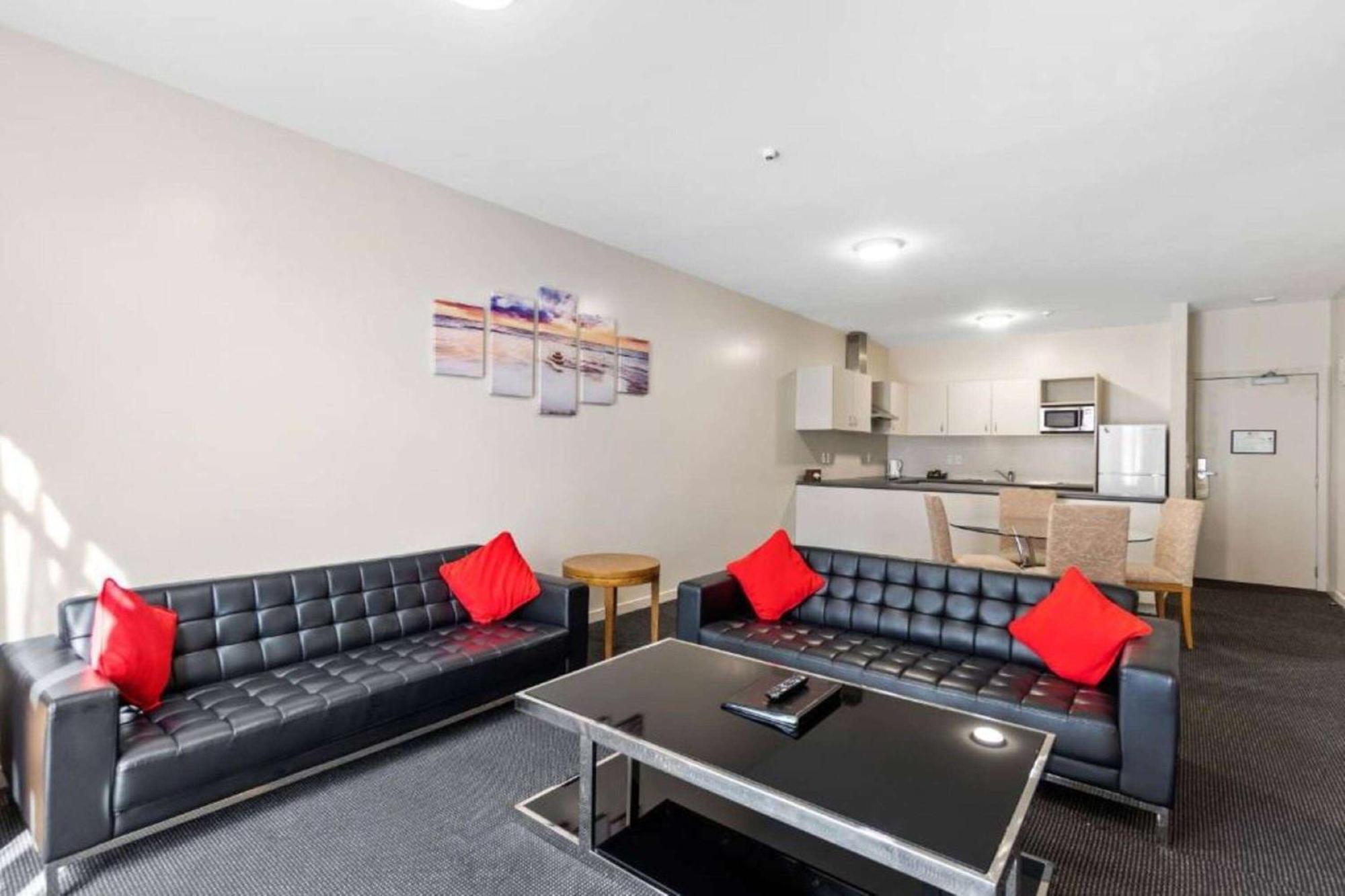 Ramada By Wyndham, Hamilton City Center Eksteriør bilde