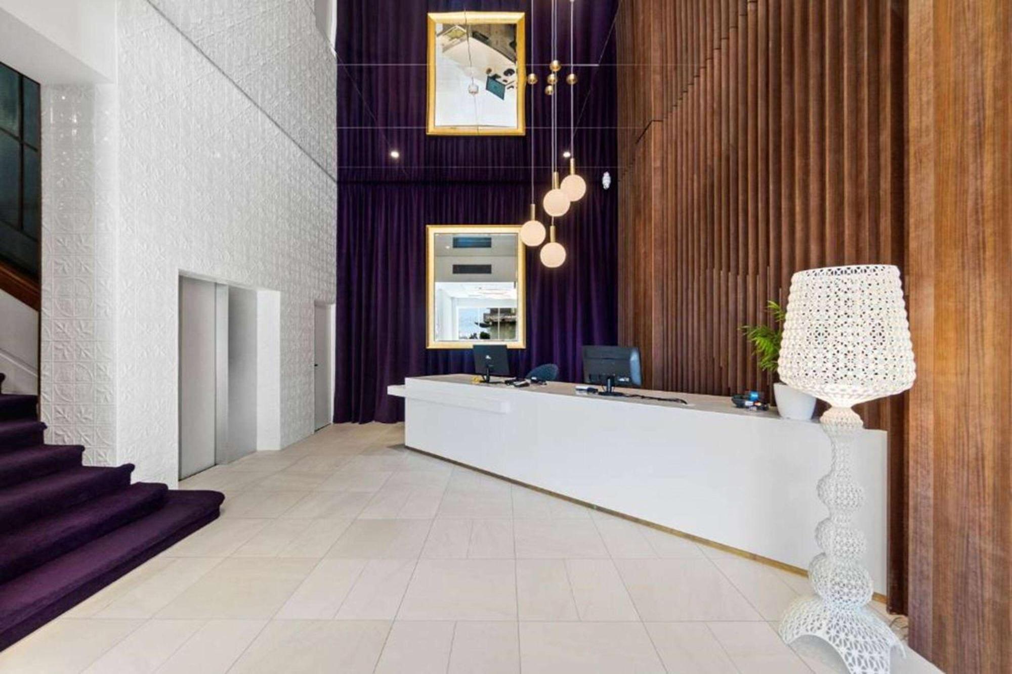 Ramada By Wyndham, Hamilton City Center Eksteriør bilde