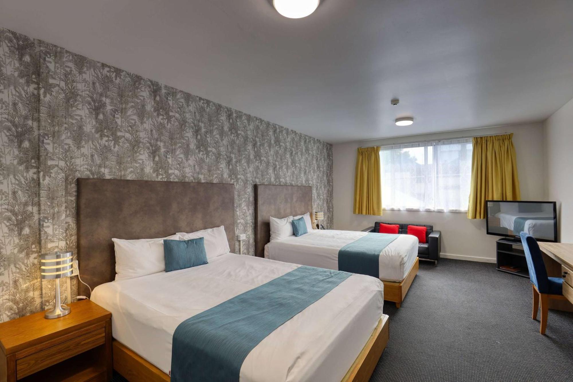 Ramada By Wyndham, Hamilton City Center Eksteriør bilde